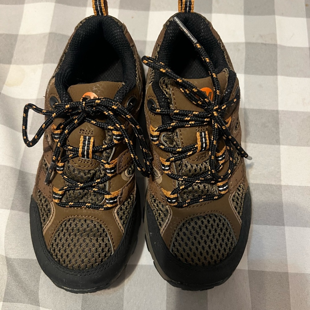 Kids Brown Sneakers